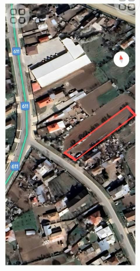 Teren intravilan pentru construcții în localitatea Petrești